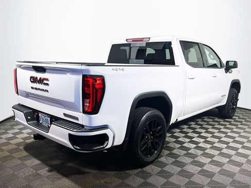 Used 2025 GMC Sierra 1500 Elevation w/ Preferred Package AWD/4WD image 7