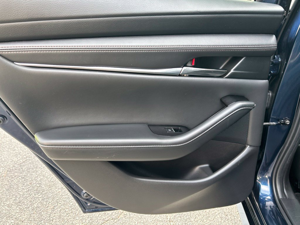 Used 2021 MAZDA MAZDA3 s FWD image 26
