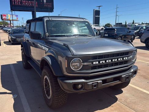 Used 2022 Ford Bronco Black Diamond w/ Sasquatch Package AWD/4WD image 1