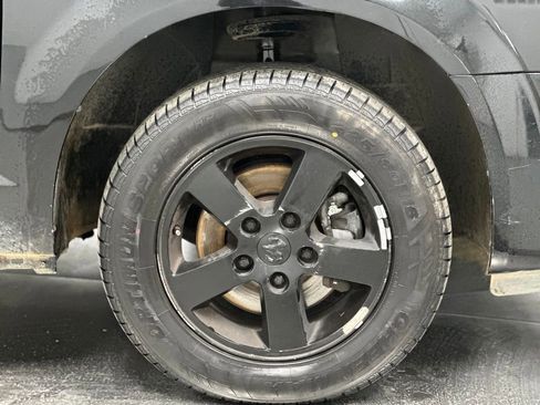 Used 2008 Dodge Grand Caravan SXT w/ Entertainment Group 2 image 27