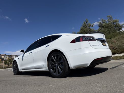 Used 2018 Tesla Model S 100D AWD/4WD image 6