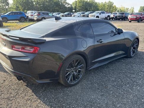 Used 2018 Chevrolet Camaro ZL1 RWD image 7