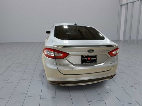 Used 2015 Ford Fusion SE image 7
