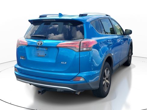 Used 2016 Toyota RAV4 XLE FWD image 9