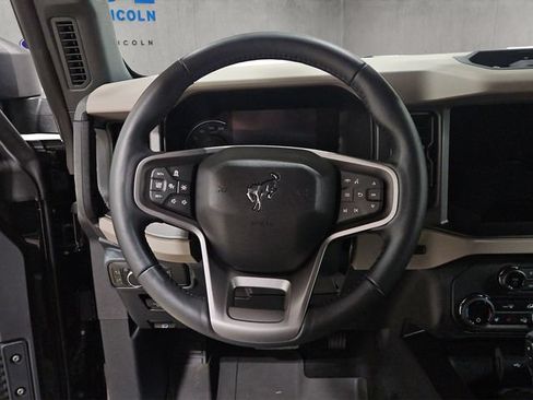 Used 2024 Ford Bronco Wildtrak AWD/4WD image 13