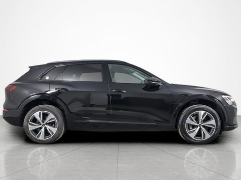 Used 2024 Audi Q8 e-tron Premium Plus AWD/4WD image 6