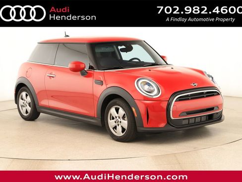 Used 2024 MINI Cooper 2-Door Hardtop FWD image 1
