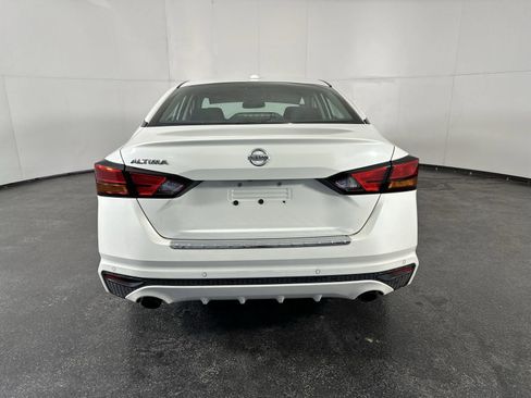 Used 2020 Nissan Altima 2.0 Platinum image 7
