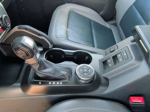 Used 2022 Ford Bronco Outer Banks AWD/4WD image 33