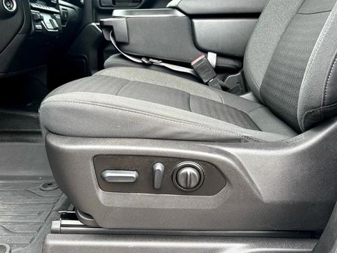 Used 2022 GMC Sierra 2500 SLE w/ SLE Value Package; image 13