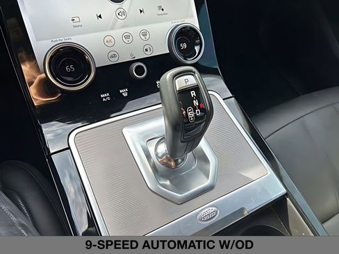 Used 2020 Land Rover Range Rover Evoque SE image 35