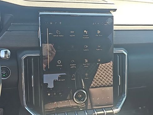 New 2026 GMC Acadia Denali w/ Super Cruise Package image 25