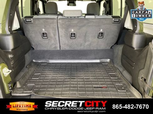 Used 2024 Jeep Wrangler Unlimited AWD/4WD image 30