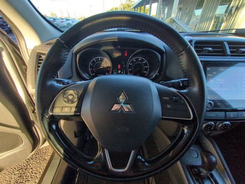 Used 2021 Mitsubishi Outlander Sport SE image 15