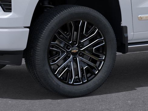 New 2026 Chevrolet Silverado 1500 High Country AWD/4WD image 10