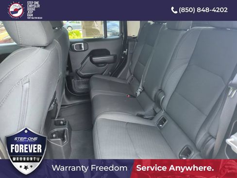 Used 2022 Jeep Gladiator Sport AWD/4WD image 27
