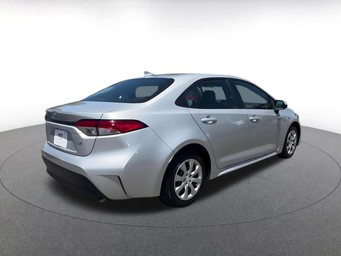 Used 2025 Toyota Corolla LE FWD image 12