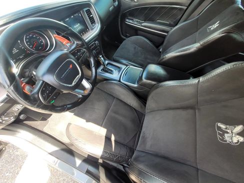 Used 2019 Dodge Charger Scat Pack w/ Dynamics Package RWD image 4