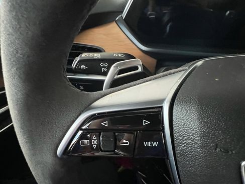 Used 2023 Audi e-tron GT Prestige w/ Prestige Package image 22