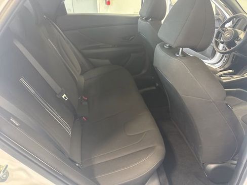 Used 2025 Hyundai Elantra Sport image 21