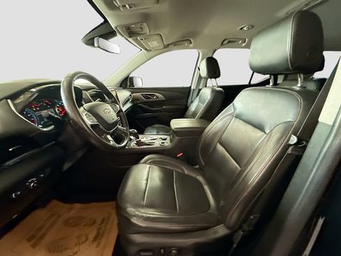 Used 2019 Chevrolet Traverse RS FWD image 23