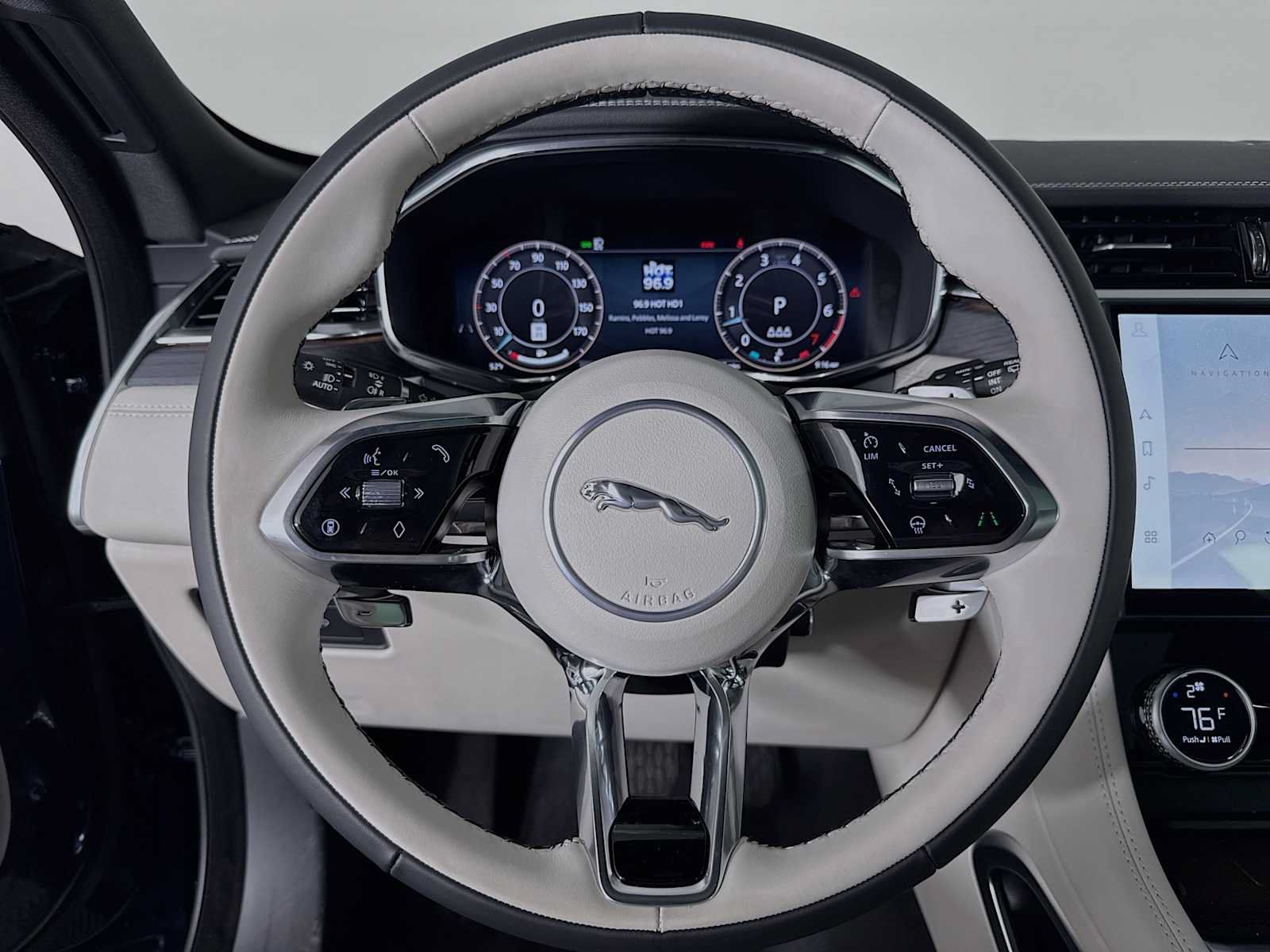 New 2025 Jaguar F-PACE R-Dynamic S AWD/4WD image 12
