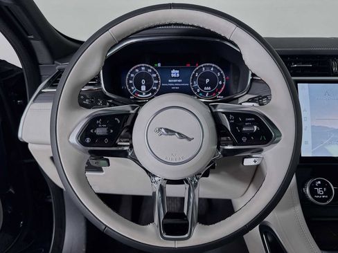 New 2025 Jaguar F-PACE R-Dynamic S image 12