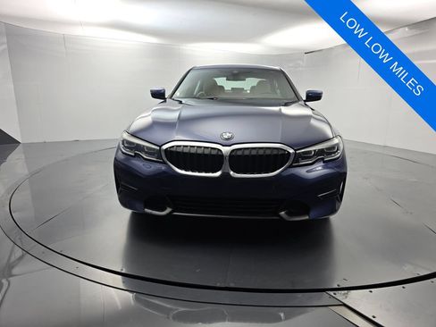 Used 2020 BMW 330i Sedan w/ Convenience Package RWD image 2