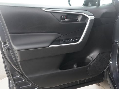 Used 2025 Toyota RAV4 LE image 19