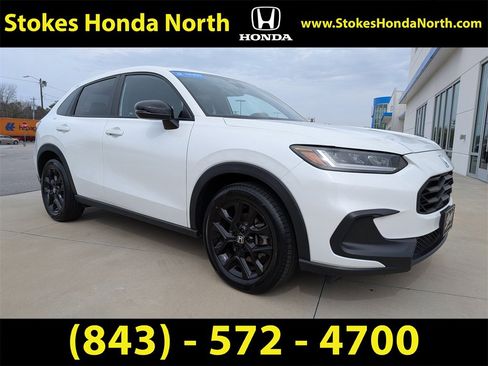 Used 2024 Honda HR-V Sport image 2