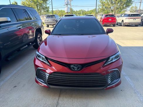 Used 2024 Toyota Camry LE w/ Convenience Package image 2