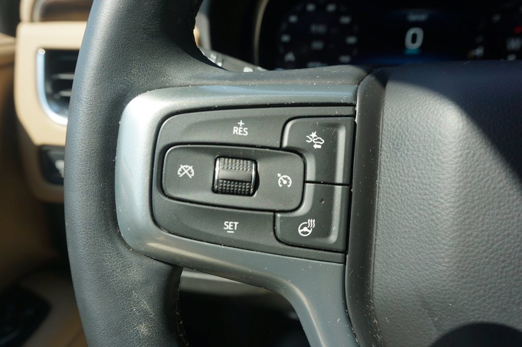 Used 2024 Chevrolet Tahoe Premier RWD image 8