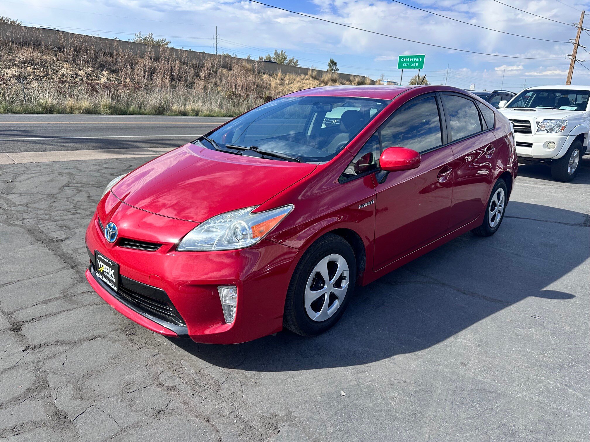 Used 2015 Toyota Prius Three FWD image 2
