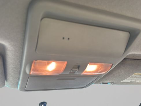 Used 2014 Nissan Frontier SV RWD image 18