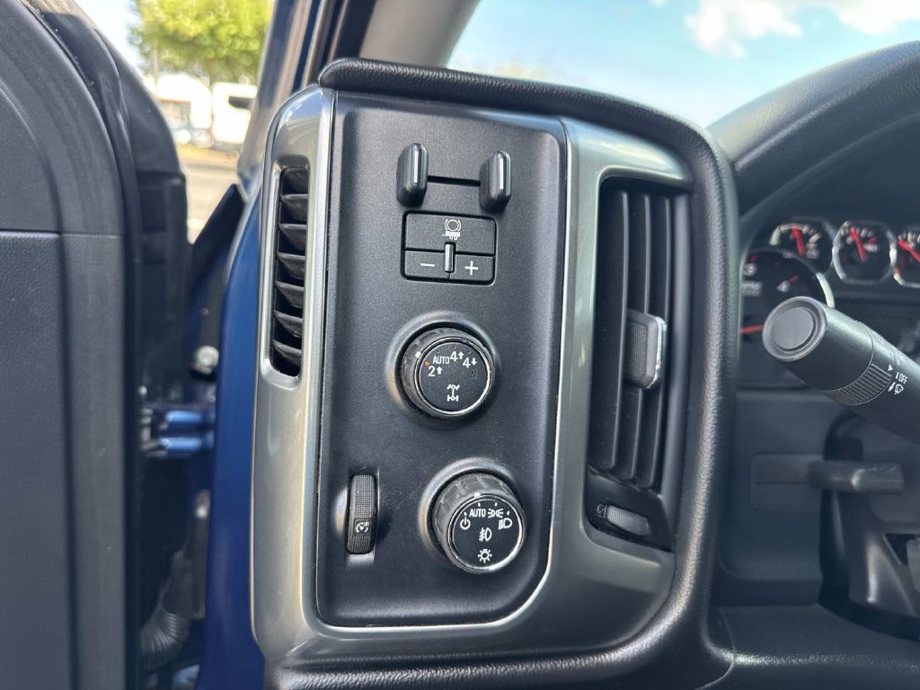 Used 2017 Chevrolet Silverado 1500 LT w/ True North Edition AWD/4WD image 22