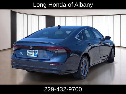Used 2023 Honda Accord EX-L image 11