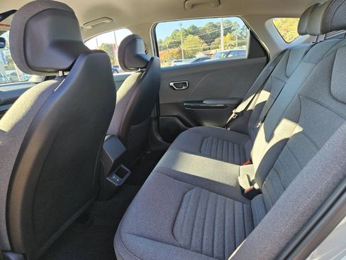 New 2025 Kia K4 EX image 10