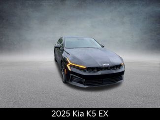 New 2025 Kia K5 EX video 3