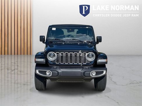 New 2025 Jeep Wrangler Sahara image 3