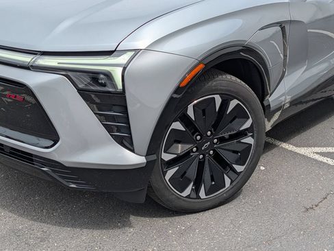 Used 2025 Chevrolet Blazer EV RS AWD/4WD image 27
