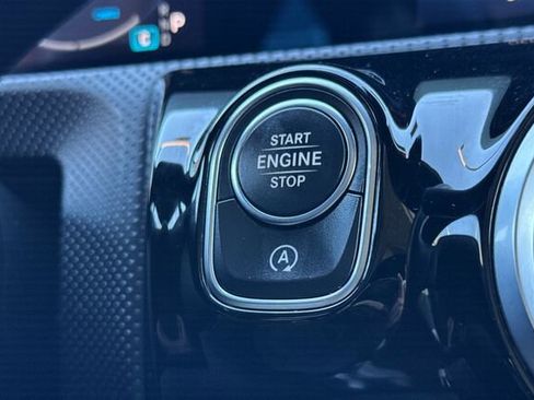 Used 2025 Mercedes-Benz CLA 250 4MATIC image 21