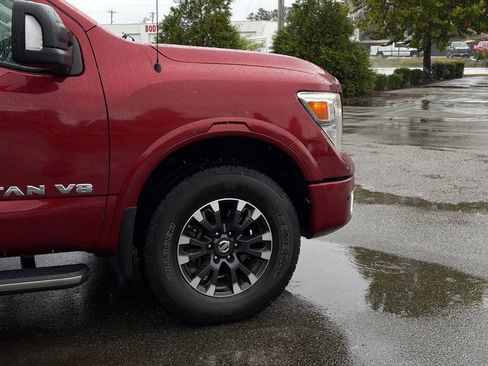 Certified 2019 Nissan Titan PRO-4X w/ Pro-4x Convenience Package image 8
