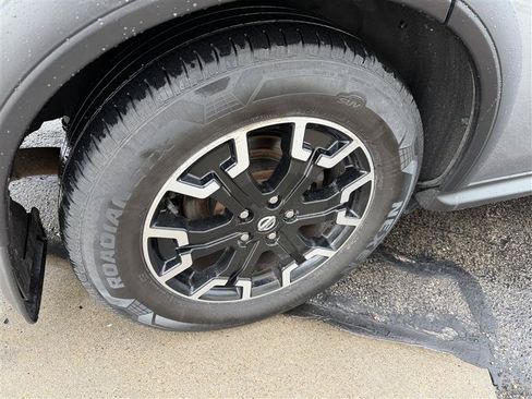 Used 2020 Nissan Pathfinder SL AWD/4WD image 16