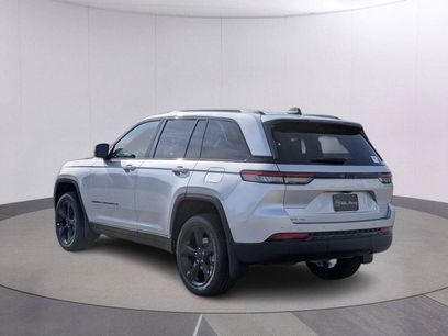 New 2025 Jeep Grand Cherokee Altitude