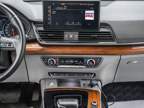 Used 2022 Audi Q5 2.0T Premium w/ Convenience Package image 24