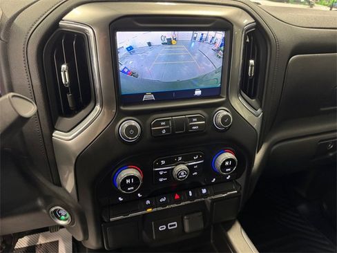 Used 2022 Chevrolet Silverado 1500 RST image 21