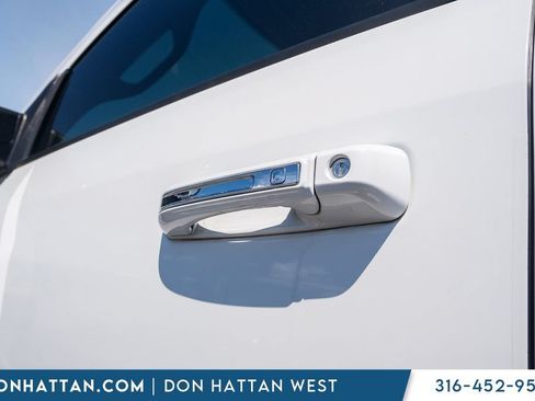 Used 2022 RAM 2500 Laramie AWD/4WD image 39