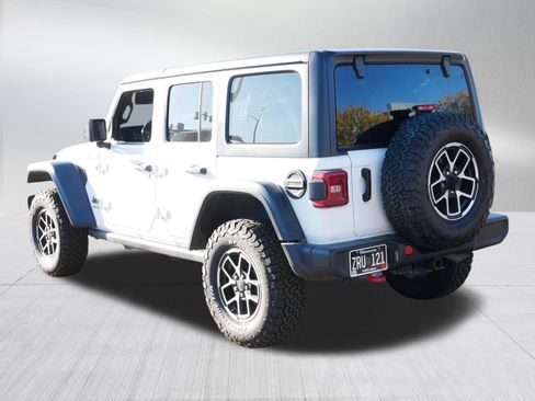 Used 2024 Jeep Wrangler Unlimited Rubicon image 5