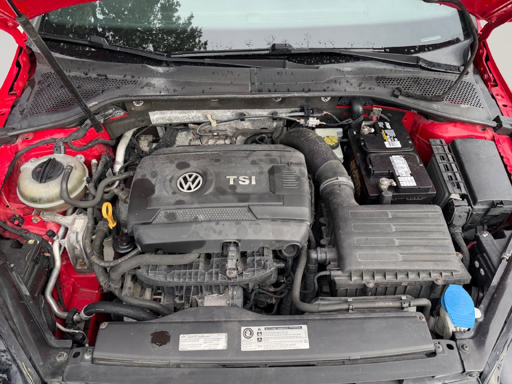 Used 2016 Volkswagen GTI Autobahn w/ Lighting Package (SEL) FWD image 19