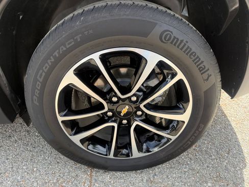 Used 2025 Chevrolet TrailBlazer LT FWD image 22